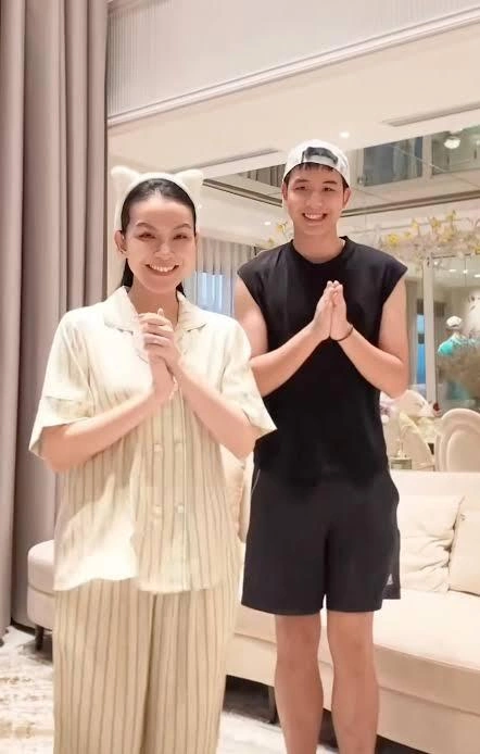 Thùy Lâm nhảy cùng con trai