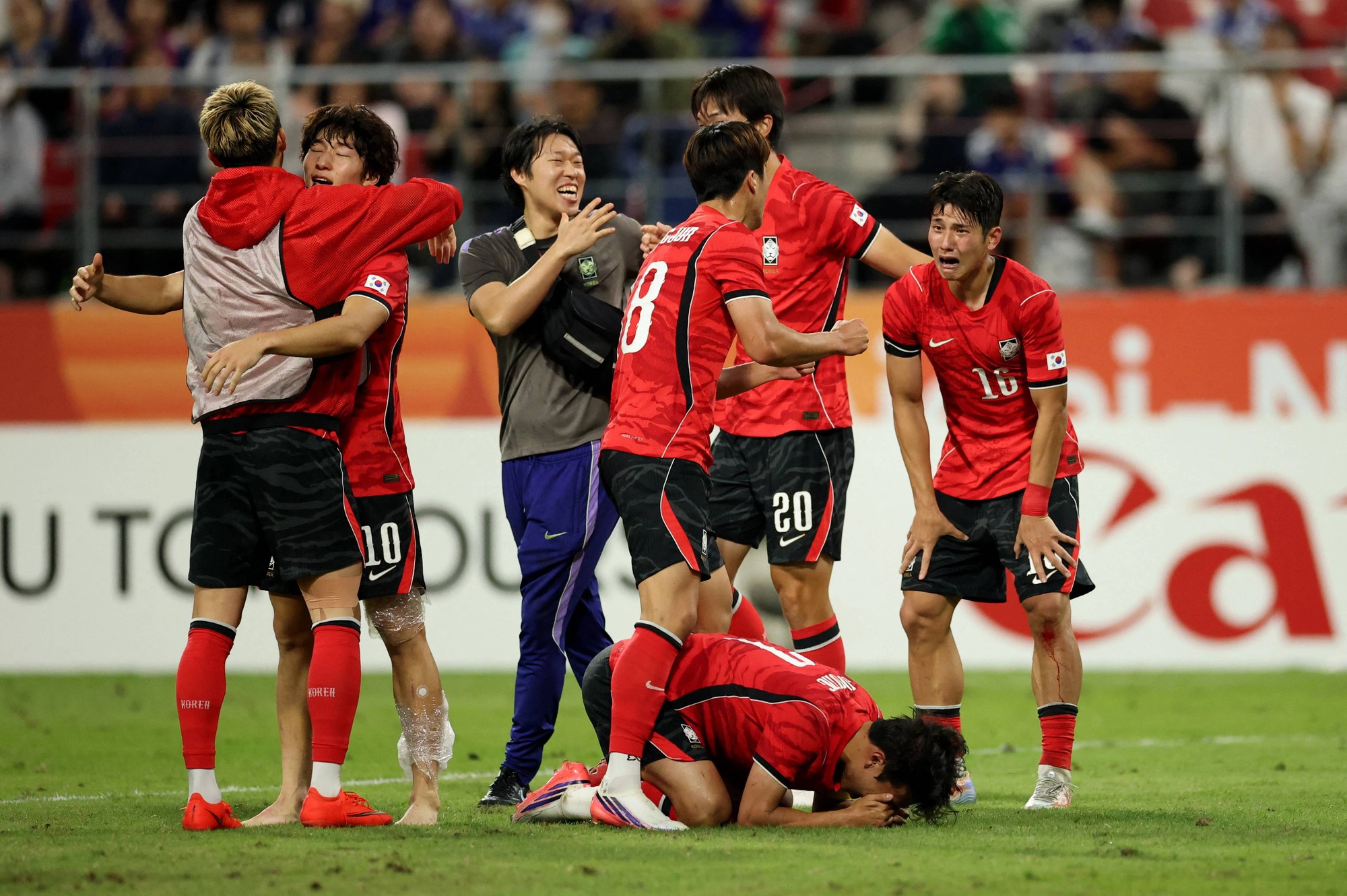 Không chỉ 1 mà tận 3 cầu thủ của U23 Hàn Quốc "vạ miệng" - Ảnh: ESPN.