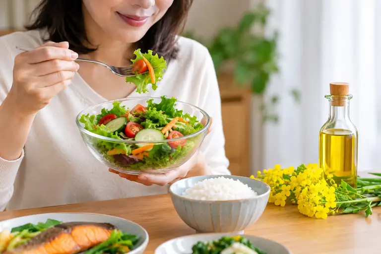 Ăn rau trộn dầu hạt cải 10 phút trước khi ăn tinh bột như cơm mang lại hiệu quả rõ rệt nhất trong việc kiểm soát đường huyết sau ăn