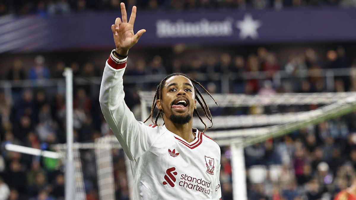Barcola lập hat-trick, Liverpool đại thắng ở Champions League