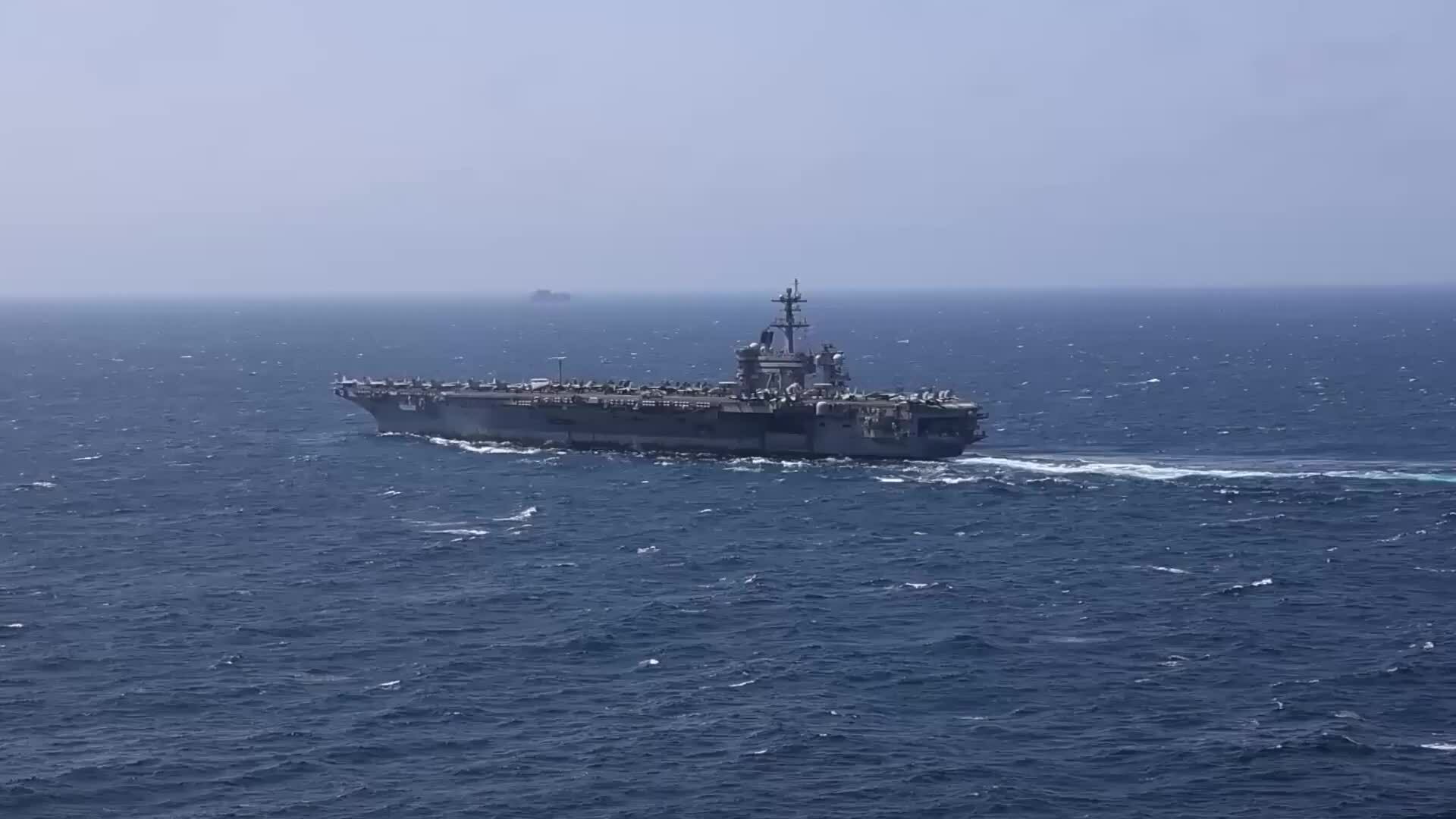 Tàu sân bay USS George Washington làm nhiệm vụ tại Trung Đông trong video công bố hôm 2/10. Video: CENTCOM