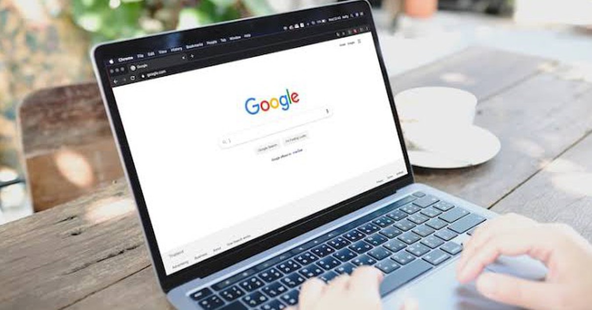 Lượt truy cập báo chí giảm 40%, Google điều chỉnh kết quả tìm kiếm AI
