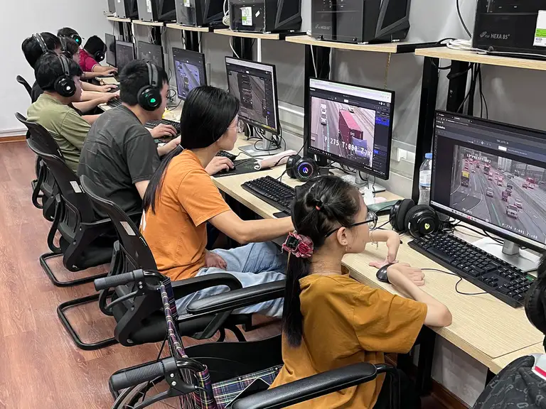 Khóa đào tạo về AI, dán nhãn dữ liệu cho người khuyết tật do Đại học RMIT tổ chức. Ảnh: RMIT