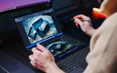 Không cần bàn làm việc cố định, ASUS Zenbook DUO 2026 vẫn dựng được cả workspace