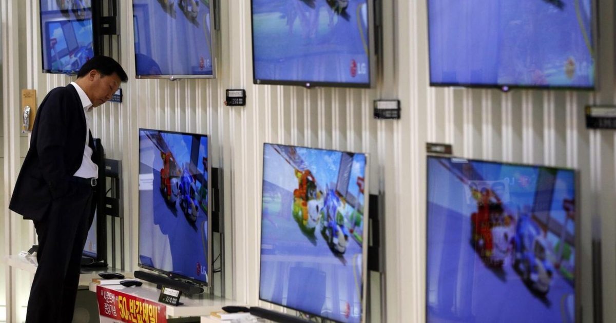 Vì sao nhiều người dùng Smart TV vẫn mua thêm thiết bị phát trực tuyến?