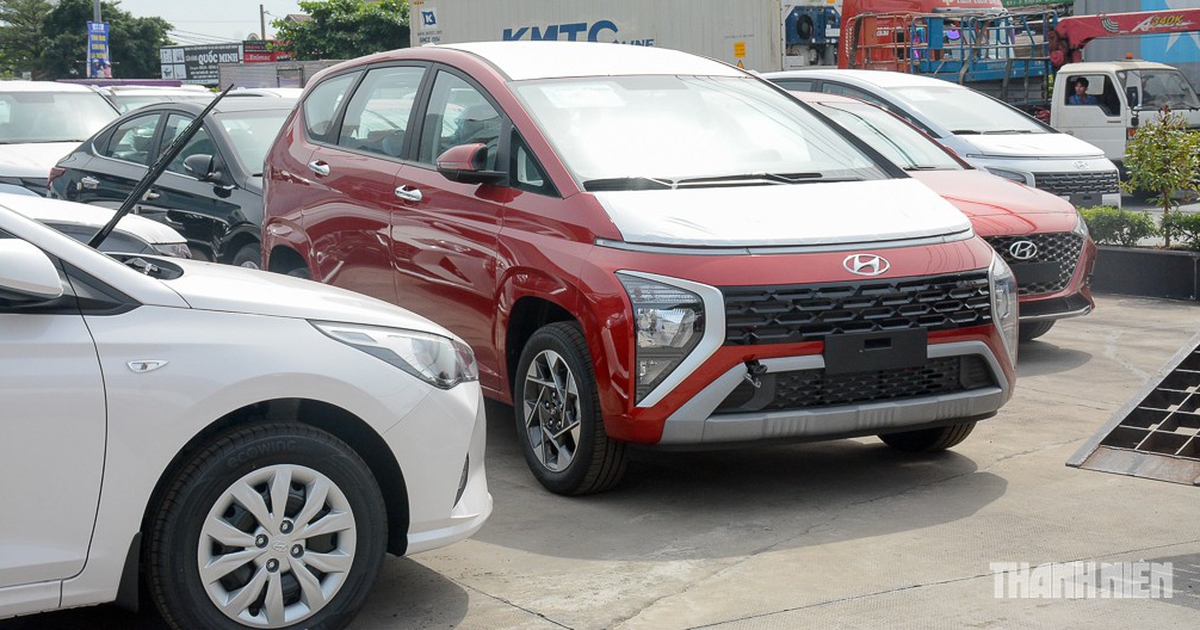 Ô tô nhập khẩu tăng tốc về Việt Nam, xe giá rẻ từ Indonesia chiếm hơn 40%