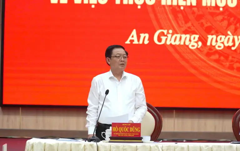 Phó thủ tướng Hồ Quốc Dũng phát biểu chỉ đạo tại buổi làm việc với tỉnh An Giang