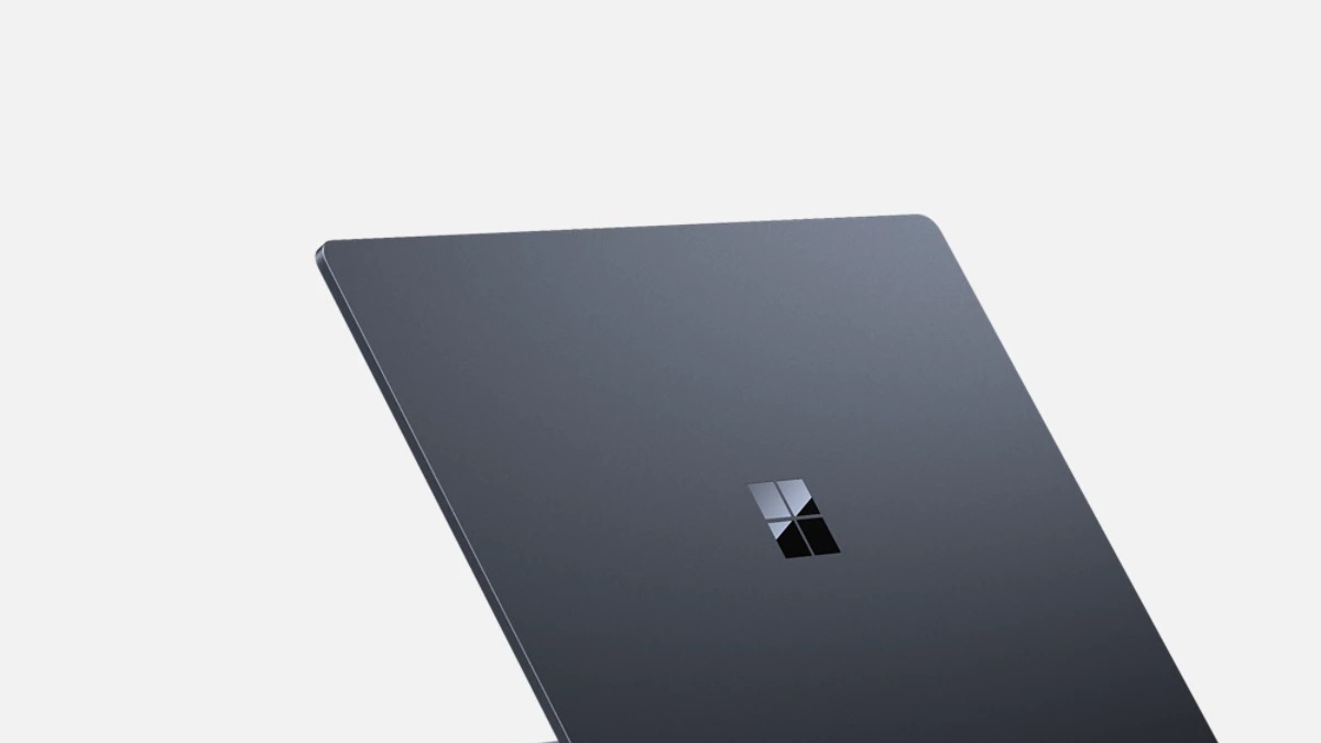 Microsoft ra Surface Laptop Ultra dùng 'siêu chip' Nvidia