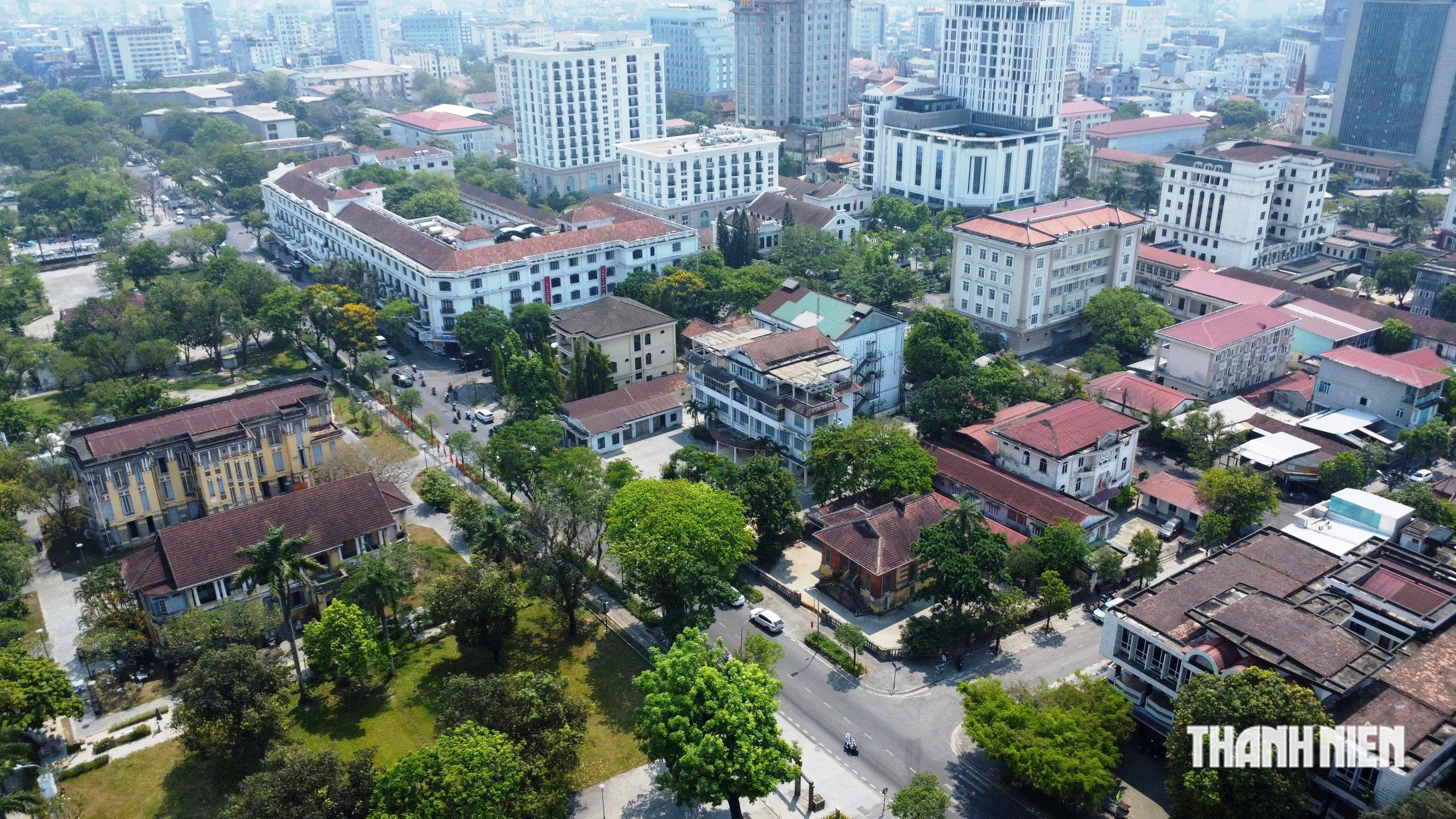 Trung tâm thành phố Huế trời trong nắng đẹp