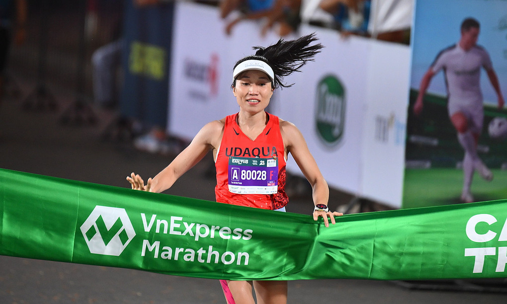 Người dân tham gia giải chạy VnExpress Marathon Cần Thơ năm 2026. Ảnh: Xuân Hoa