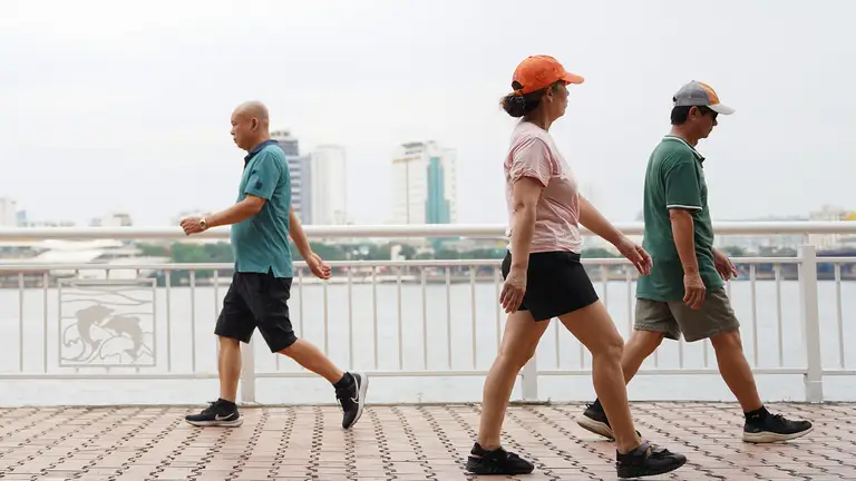 Bác sĩ tiết lộ 5 thói quen đơn giản giúp sống lâu, khỏe mạnh