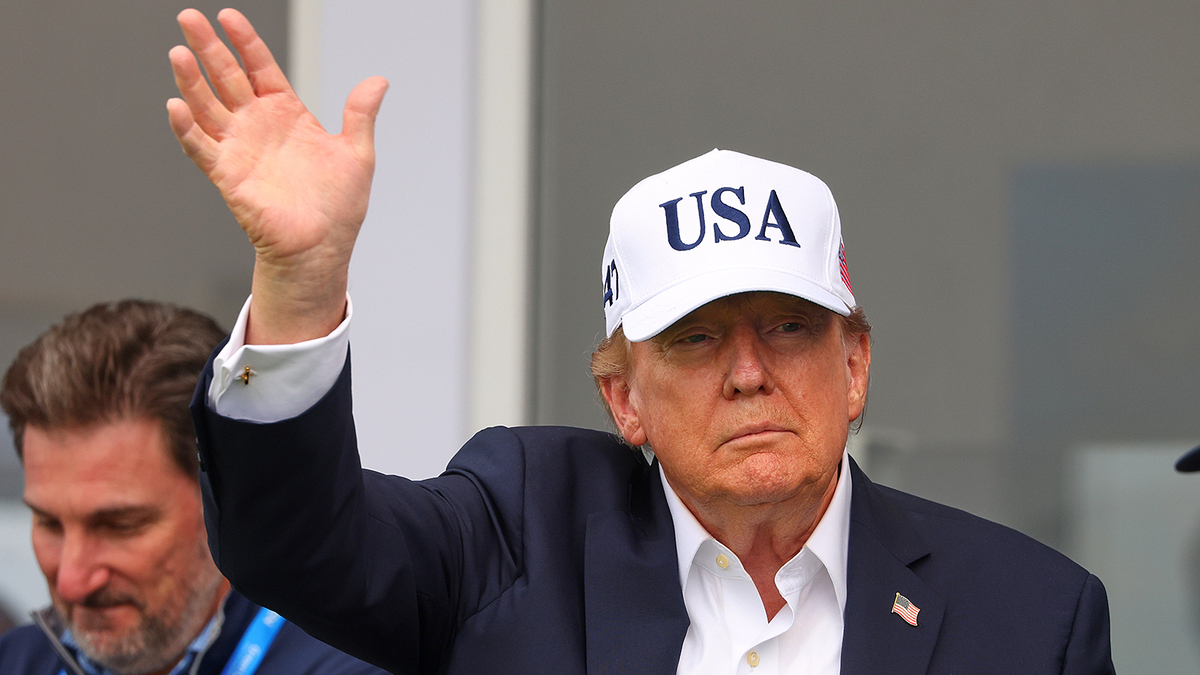 Tòa Mỹ giáng đòn vào sắc lệnh hạn chế bỏ phiếu qua thư của ông Trump