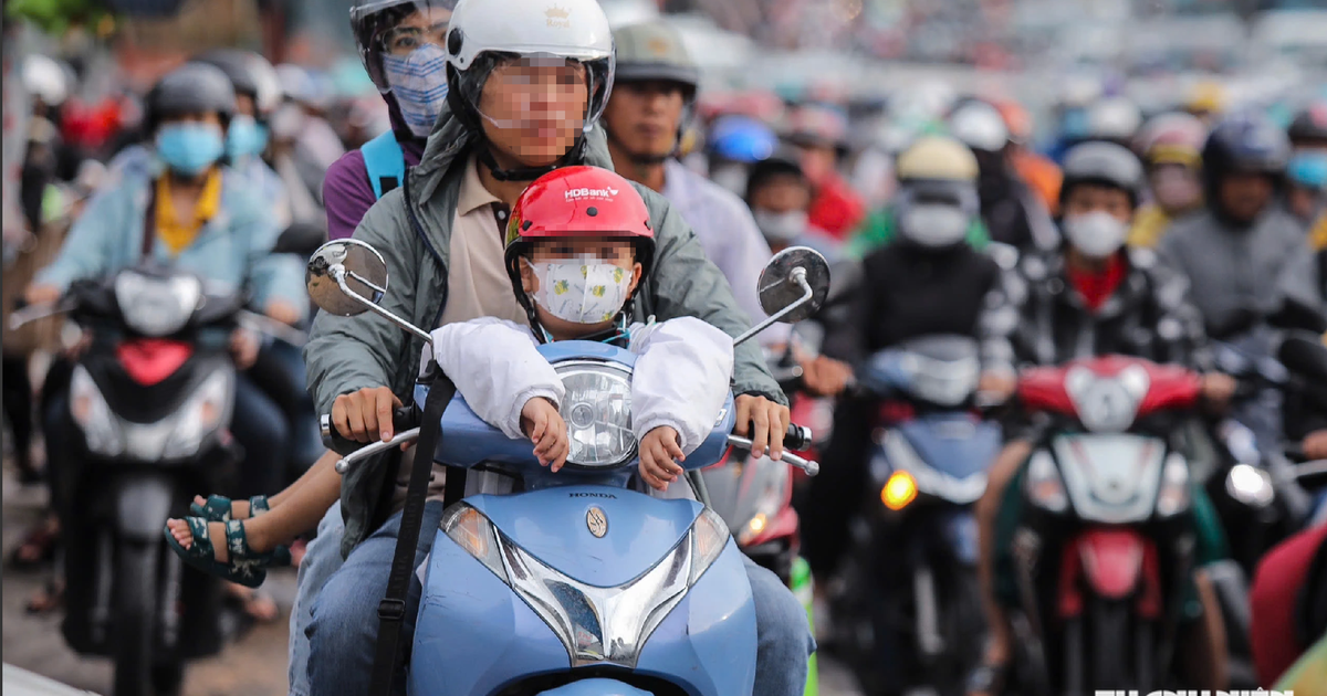 Xe máy 'kẹp' 3: Không phải lúc nào cũng bị phạt