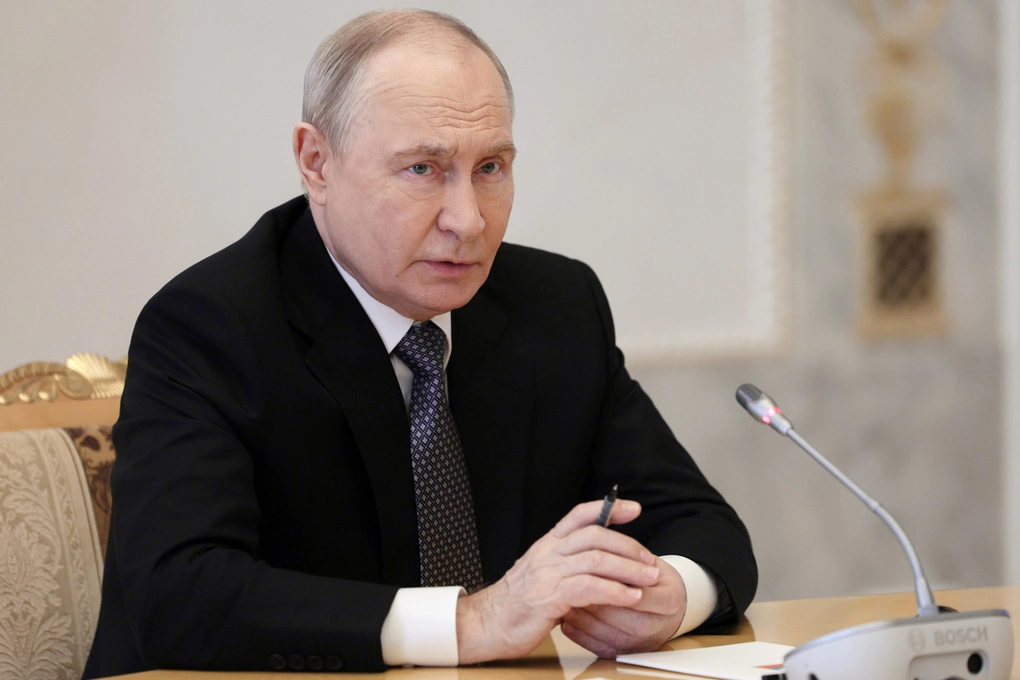 Tổng thống Vladimir Putin tại St. Petersburg, Nga ngày 21/10. Ảnh: AP