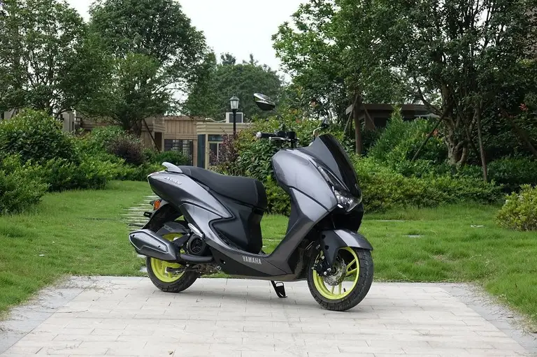 Mẫu xe tay ga đô thị Yamaha Avenue 125 vừa được bổ sung nâng cấp quan trọng nhất là hệ thống phanh ABS do Bosch cung cấp trong danh mục đăng ký mới tại Trung Quốc.