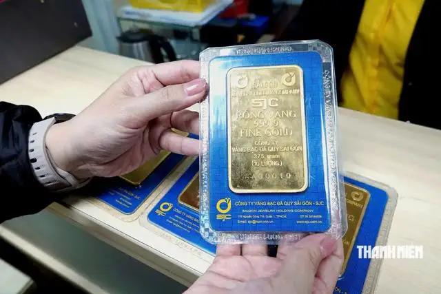 Giá vàng sáng 19.9 đứng yên nhưng vàng nhẫn cao hơn vàng miếng