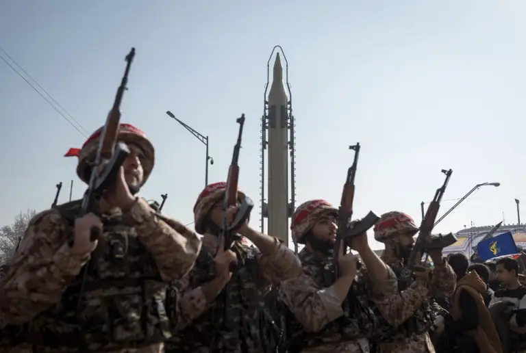 Binh sĩ IRGC tại cuộc diễu hành ở Tehran tháng 1/2025. Ảnh: AFP