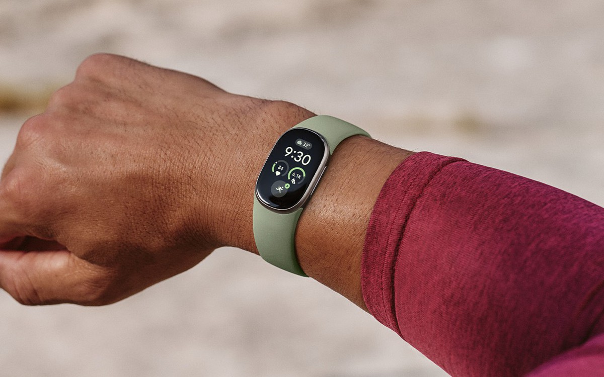 Google vừa ra mắt smartband trông cực cute, nhưng giá thì không!