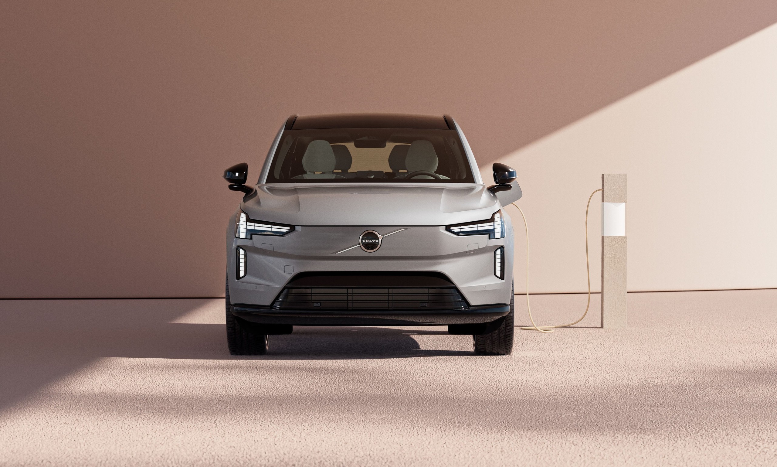 EX90 và ES90 sẽ giúp Volvo mở rộng danh mục ô tô thuần điện tại Việt Nam