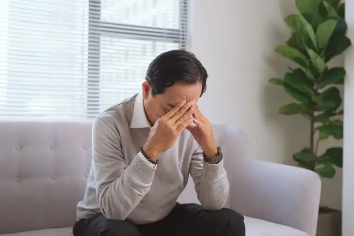 Rối loạn tiền đình có thể gặp ở mọi lứa tuổi nhưng phổ biến hơn ở người cao tuổi. Ảnh BV