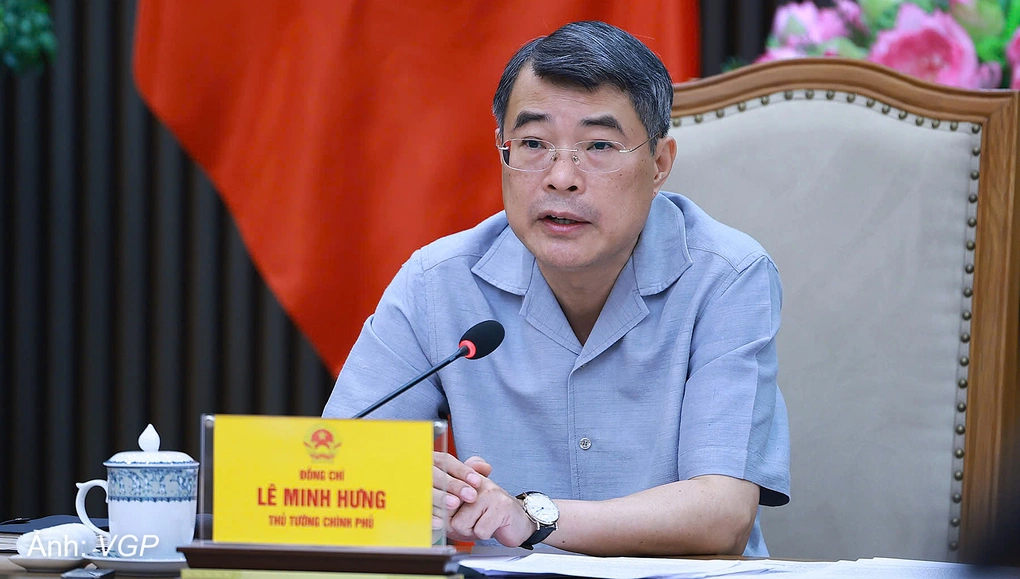 Thủ tướng Lê Minh Hưng chủ trì họp về tỉnh hình triển khai, thúc đẩy giải ngân dự án trọng điểm ngành giao thông vận tải, chiều 22/9. Ảnh: VGP
