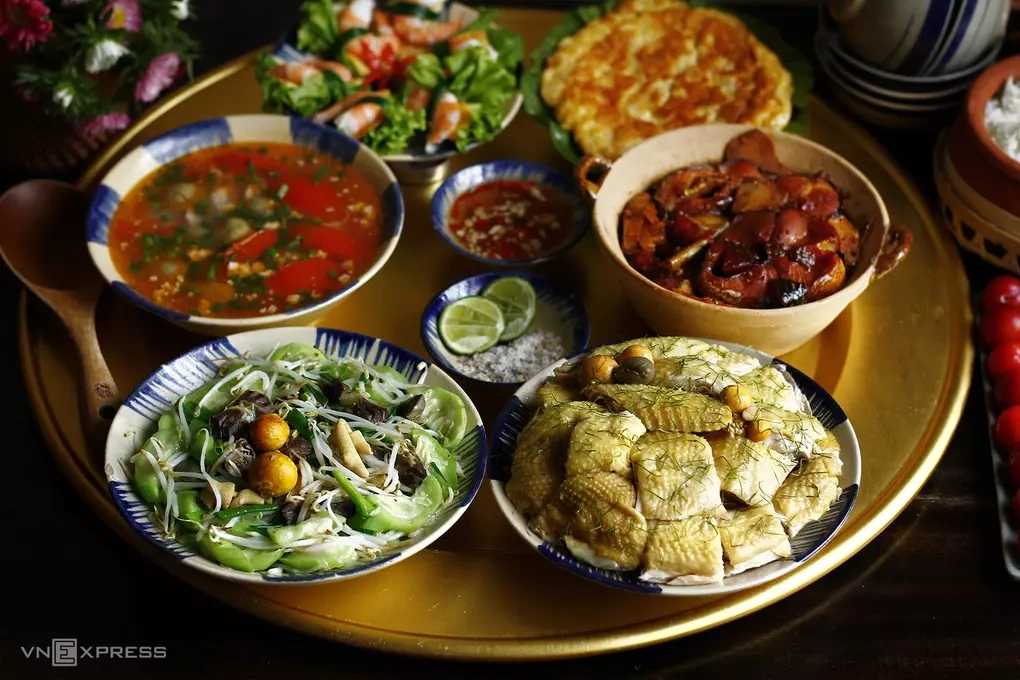 Ăn uống đủ chất có thể giúp tăng cường trí nhớ. Ảnh: Bùi Thủy