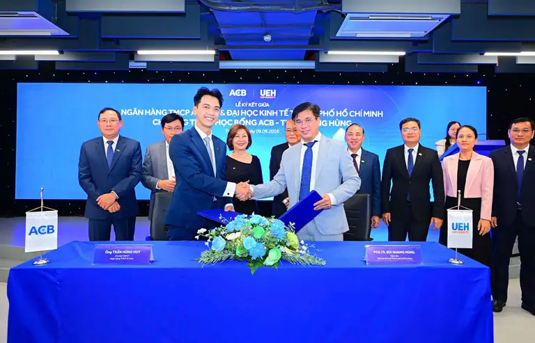 ACB và UEH ký thỏa thuận chương trình học bổng ACB - Trần Mộng Hùng