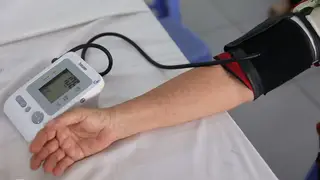 Bác sĩ chỉ ra 5 dấu hiệu cảnh báo thận 'kêu cứu'
