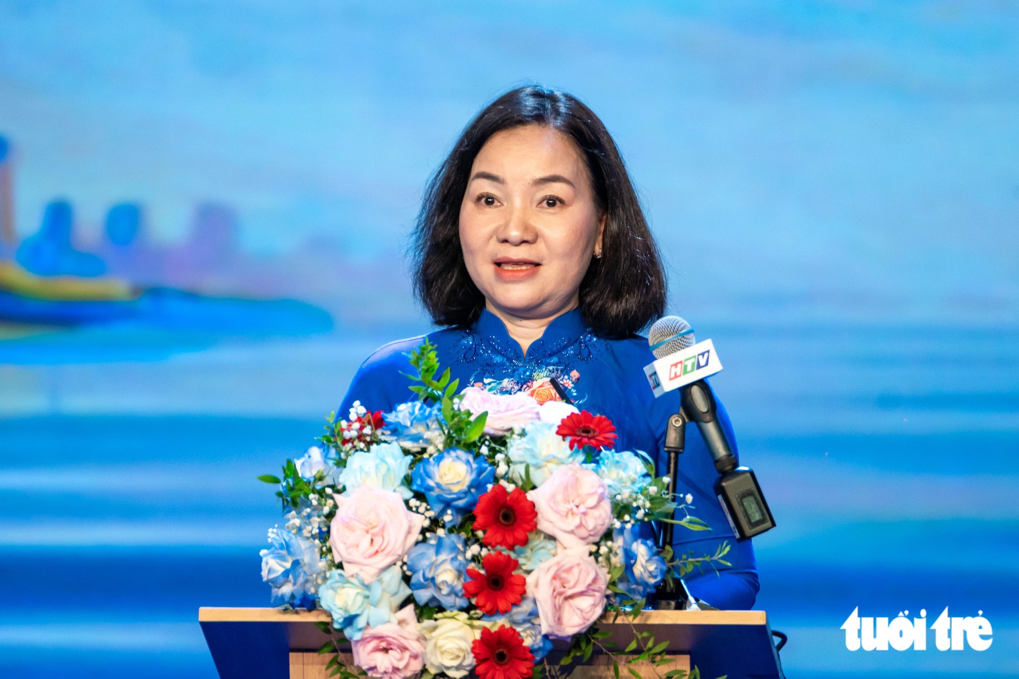 Bà Trương Thị Bích Hạnh phát biểu - Ảnh: VĂN TRUNG