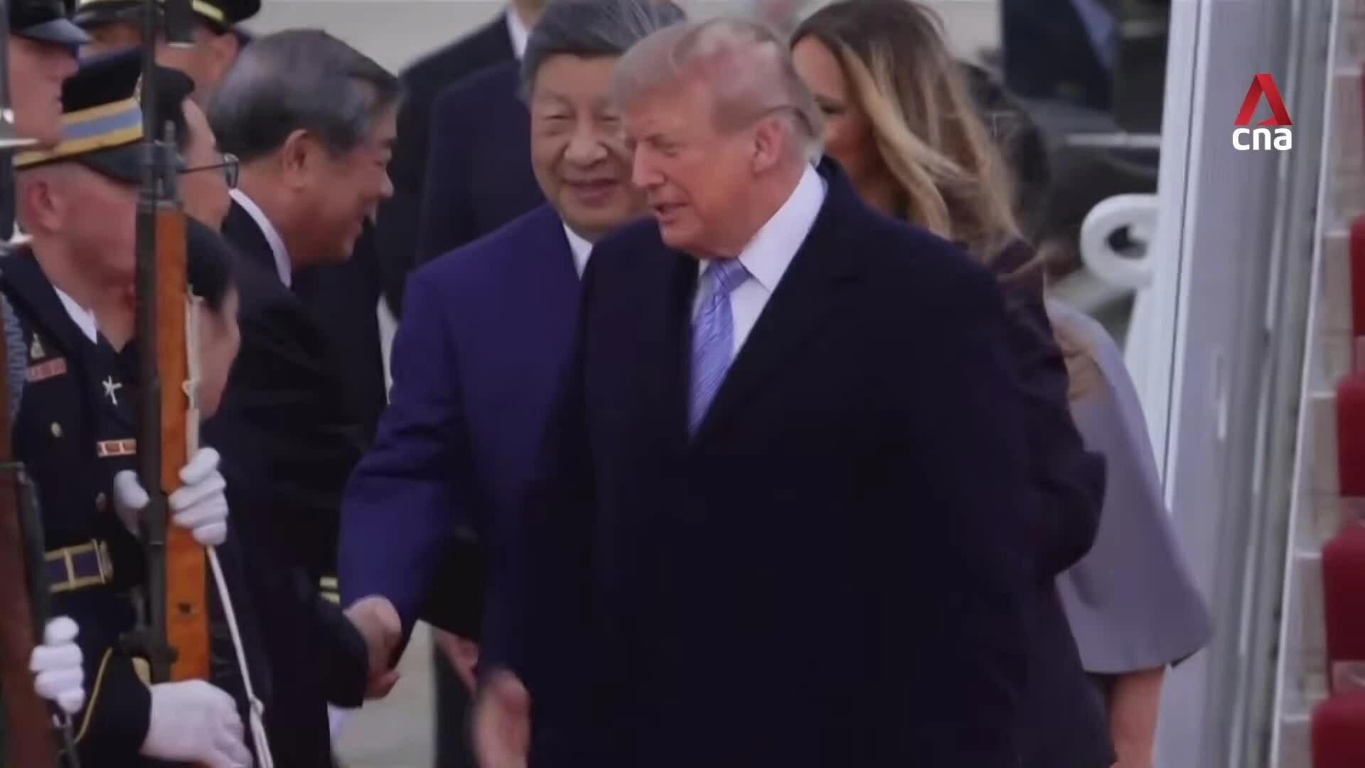 Tổng thống Donald Trump đón Chủ tịch Trung Quốc Tập Cận Bình tại căn cứ liên hợp Andrews ngày 23/9. Video: Reuters, CNA