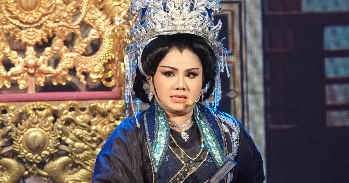 Thế hệ thứ 5 nhà Minh Tơ vinh hạnh đưa Câu thơ yên ngựa đến Pháp