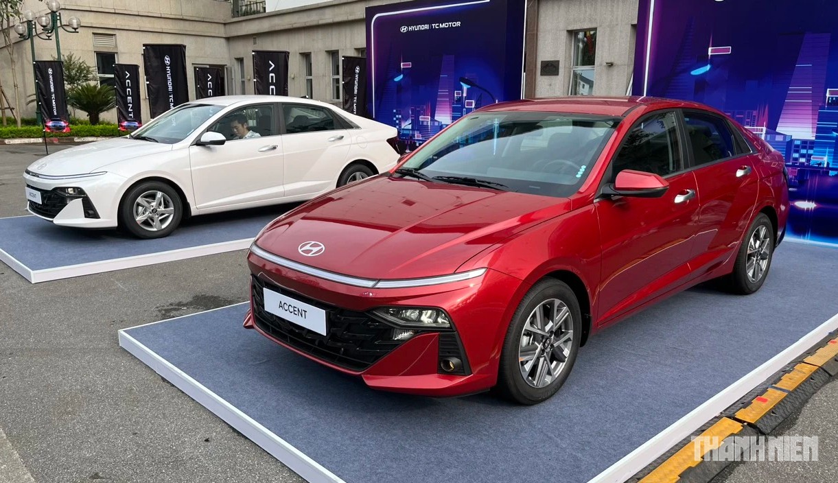 Xét về mức độ tiết kiệm và hiệu quả kinh tế nếu sử dụng làm xe dịch vụ, sedan hạng B hiện cũng không thể sánh được với các mẫu mã ô tô điện, ô tô hybrid