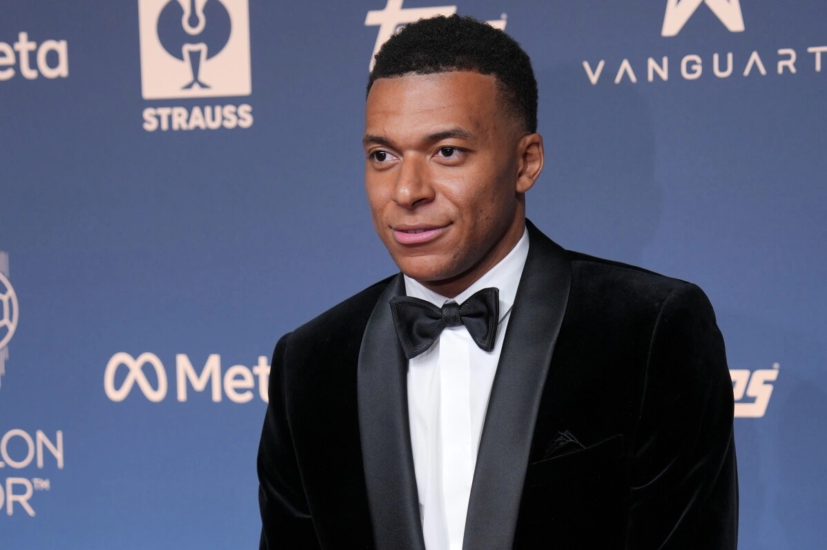 Kylian Mbappe tại lễ trao giải Quả Bóng Vàng 2026 ở Nhà hát London Palladium, London, Anh ngày 26/10/2026. Ảnh: AP