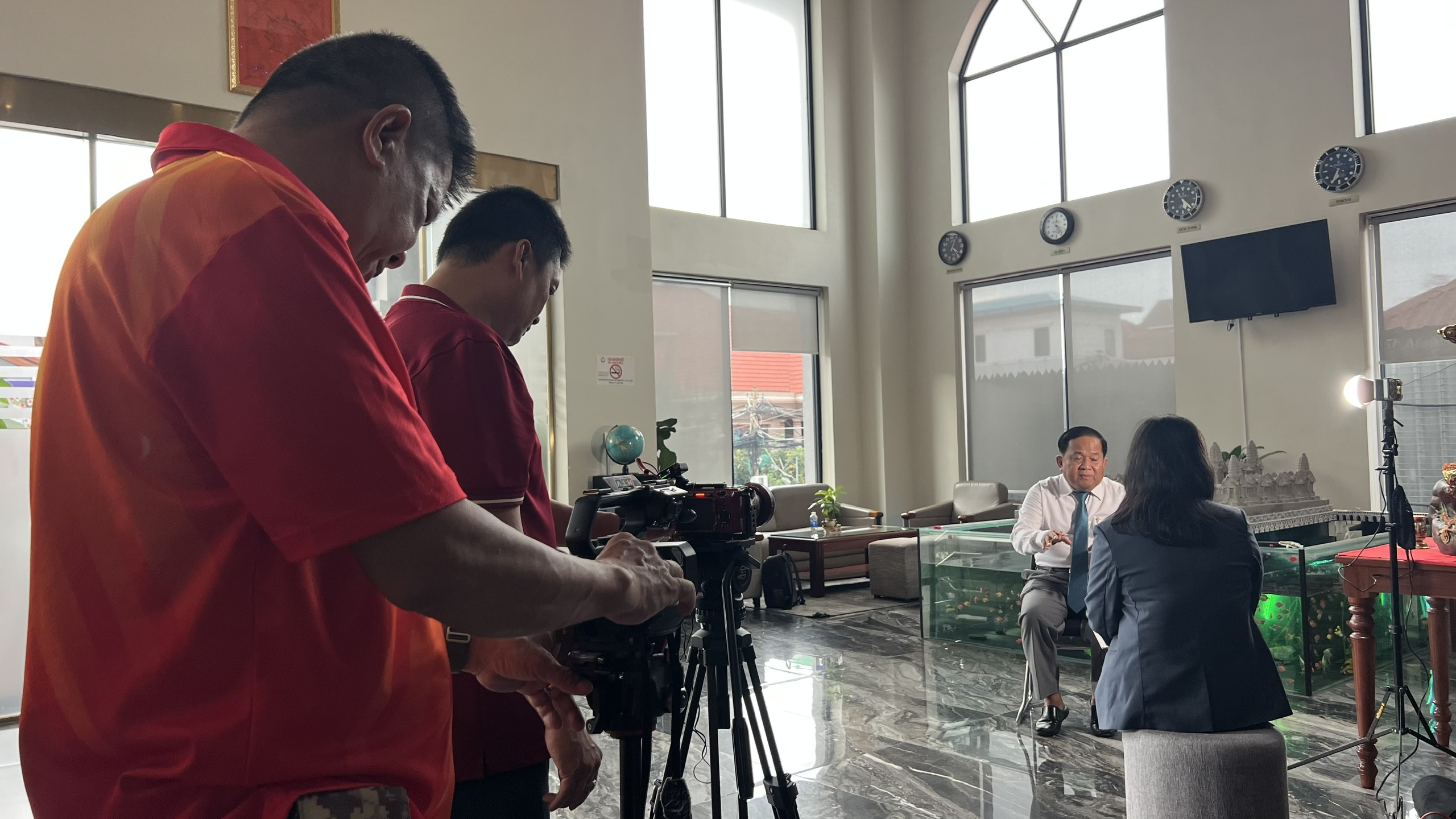 Đoàn phim TFS đang ghi hình phim tài liệu - Ảnh: TFS