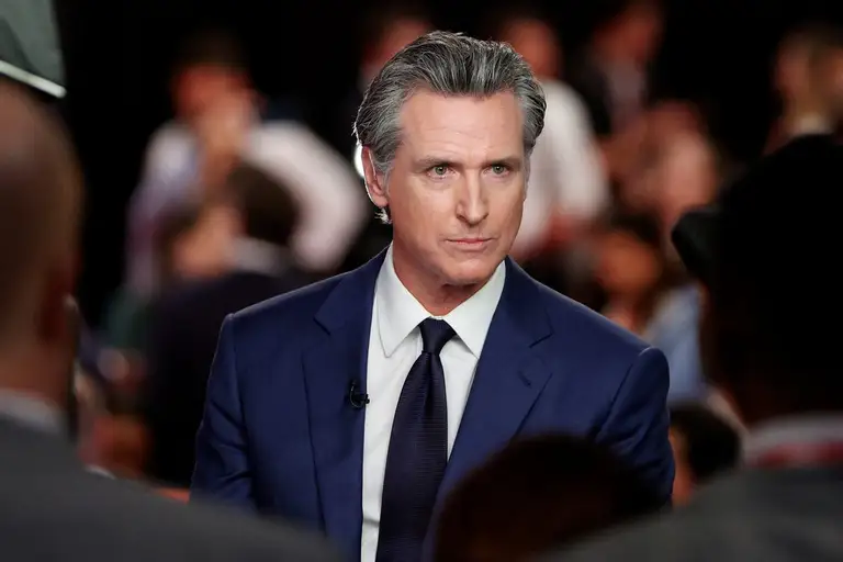 Ông Gavin Newsom giữ chức Thống đốc California từ năm 2019 và sẽ mãn nhiệm vào đầu năm 2027 - Ảnh: REUTERS