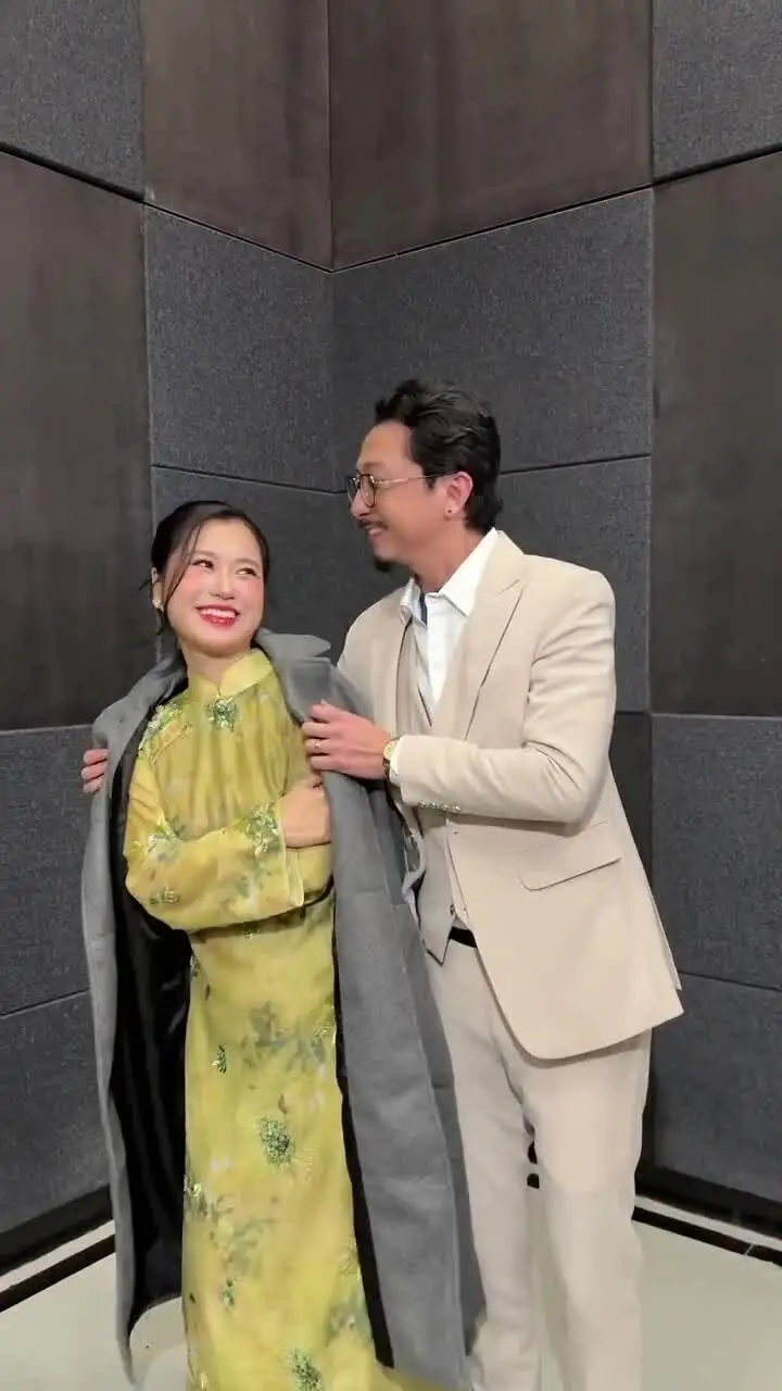 Đôi diễn viên thực hiện video ngắn theo xu hướng trên mạng xã hội. Video: Nhân vật cung cấp