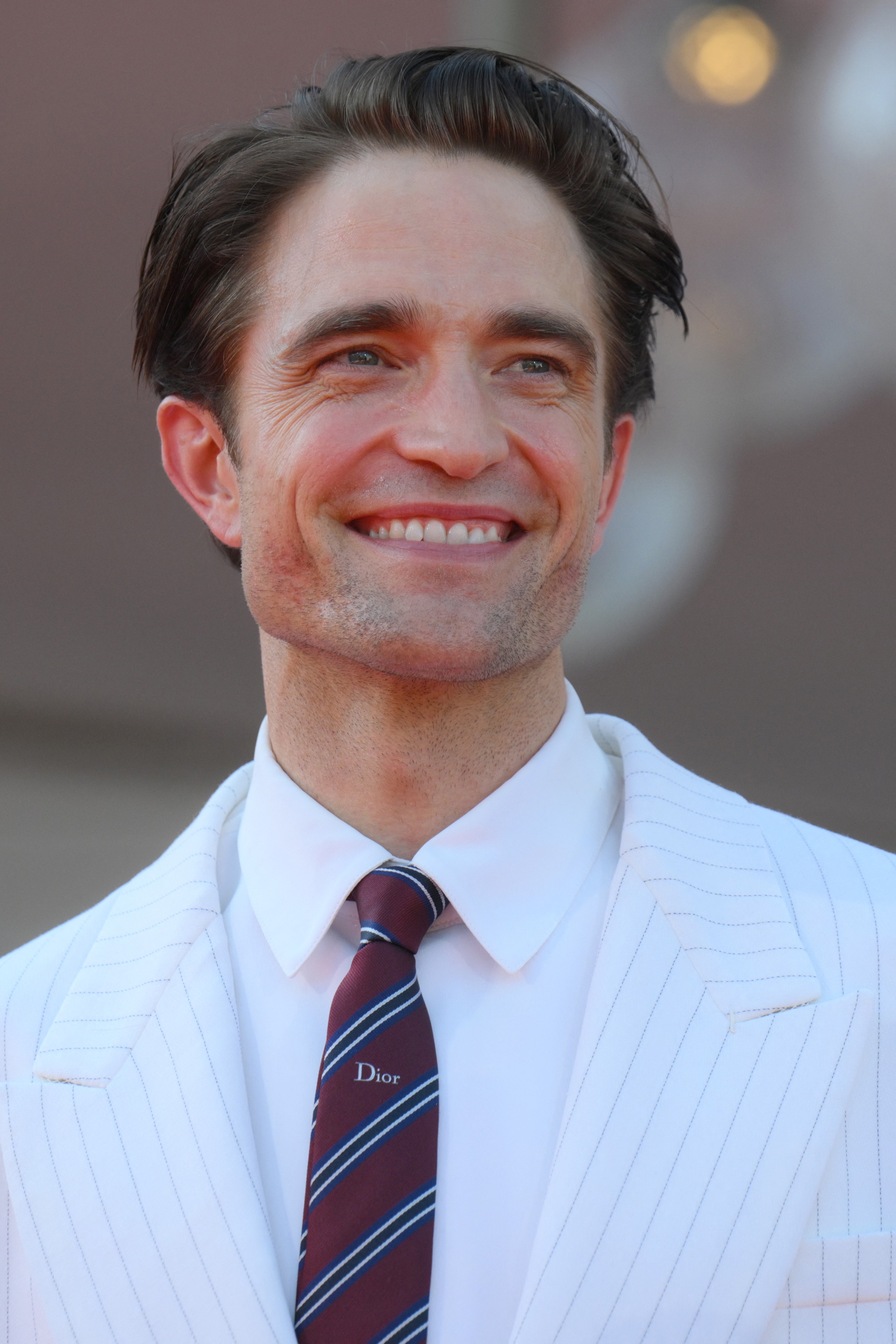 Robert Pattinson tiếp tục đóng Batman trong phần 2
