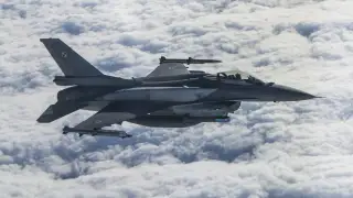 Vì sao tên lửa Nga bay gần 100 km vào Ba Lan mà không bị F-16 bắn hạ?