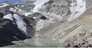 Cảnh báo thảm họa tương tự Nepal: Hồ băng thành 'quả bom nước', thị trấn Argentina chỉ có 45 phút chạy lũ