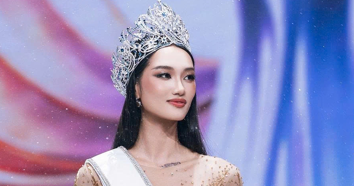 Hoa hậu Quỳnh Anh xin lỗi sau ồn ào nhóm chat gây tranh cãi