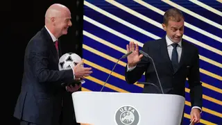 AFC, CONCACAF, UEFA ngầm kêu gọi phế truất Chủ tịch FIFA
