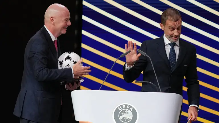 AFC, CONCACAF, UEFA ngầm kêu gọi phế truất Chủ tịch FIFA