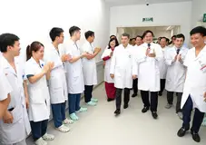 Thủ tướng Lê Minh Hưng thăm Bệnh viện Bạch Mai cơ sở Ninh Bình
