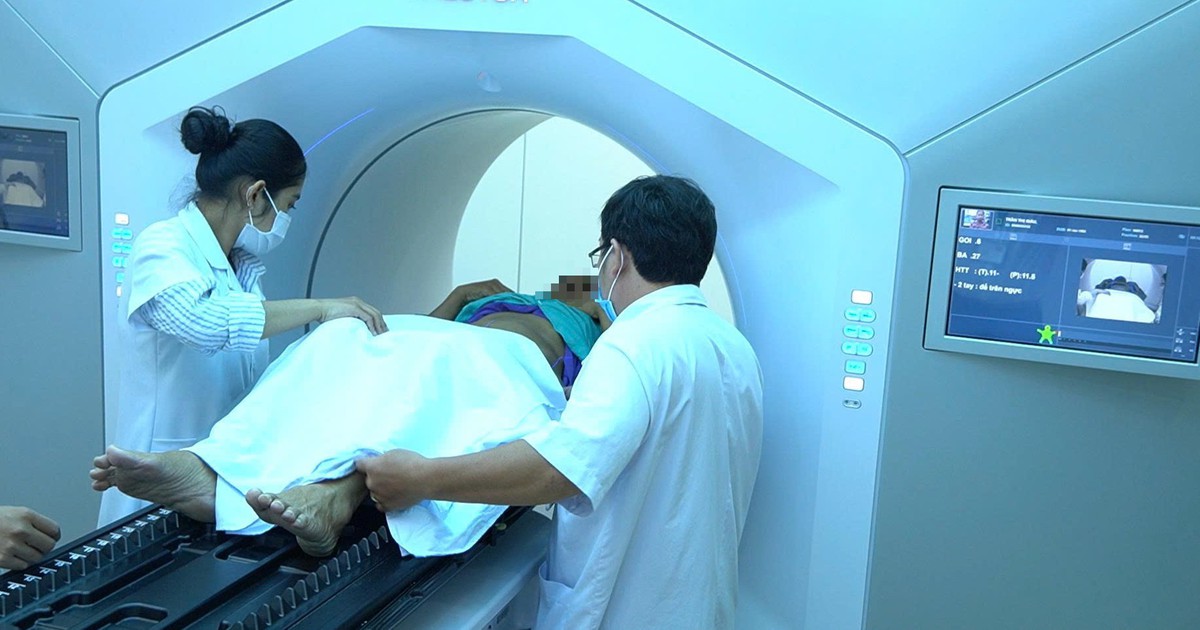 Miền Tây có máy xạ trị, sao bệnh nhân vẫn phải lên TP.HCM?