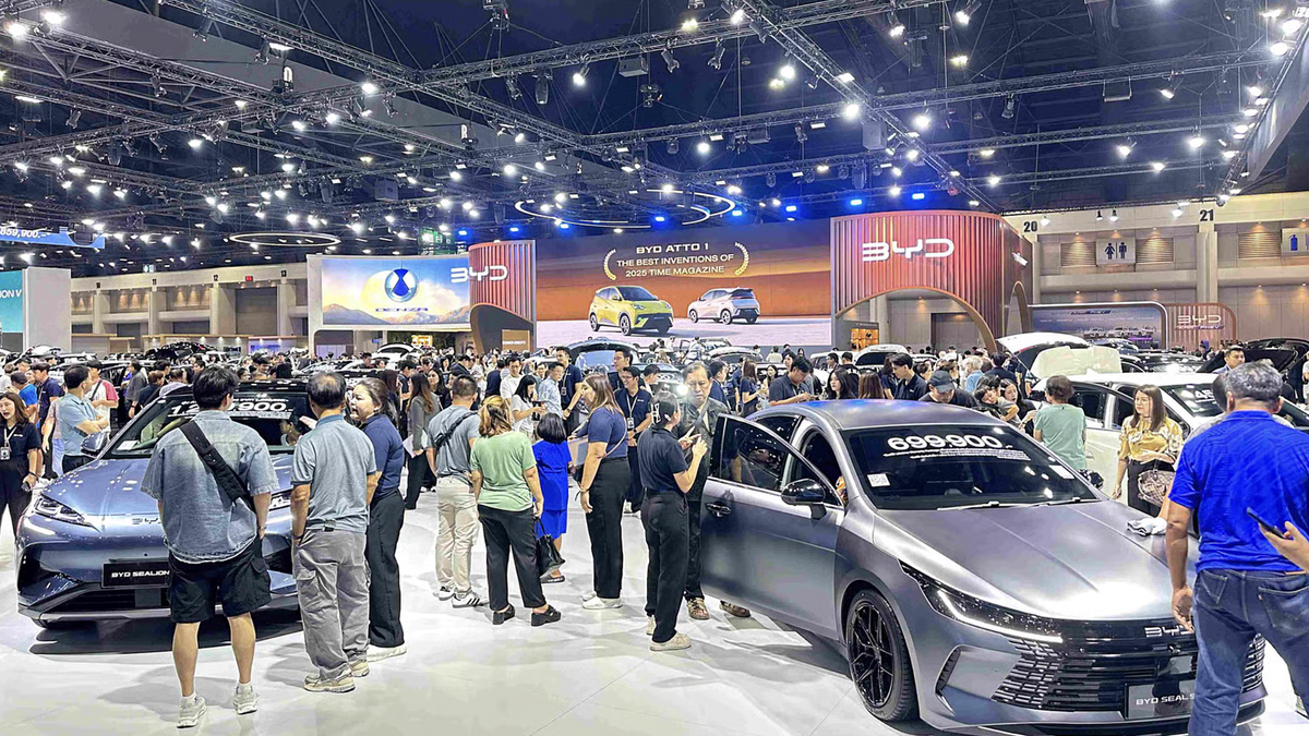 BYD còn cách Toyota bao xa trên đường đua toàn cầu?