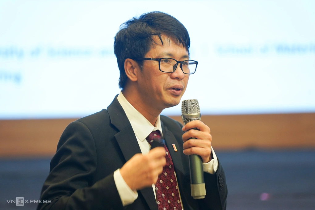 TS. Nguyễn Đức Hòa, Phó hiệu trưởng Trường Vật liệu (Đại học Bách khoa Hà Nội) phát biểu tại diễn đàn. Ảnh: Lưu Quý