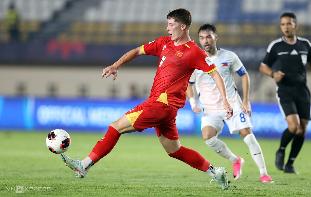 Williams Minh Hoàng thi đấu trong trận Việt Nam thắng Philippines 1-0 ở lượt đầu bảng B hạng Nhất FIFA ASEAN Cup 2026 trên sân Si Jalak Harupat, thành phố Bandung, Indonesia tối 26/9/2026. Ảnh: Đức Đồng