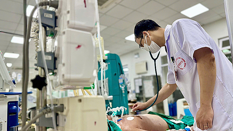 Suy đa tạng sau ăn tiết canh lợn