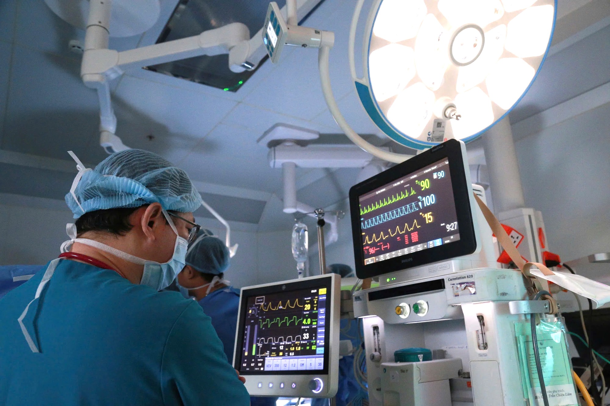 Đội ngũ y bác sĩ Bệnh viện Từ Dũ, Bệnh viện Nhi đồng 1 vượt qua thách thức kỹ thuật, đã thông tim cứu sống bào thai