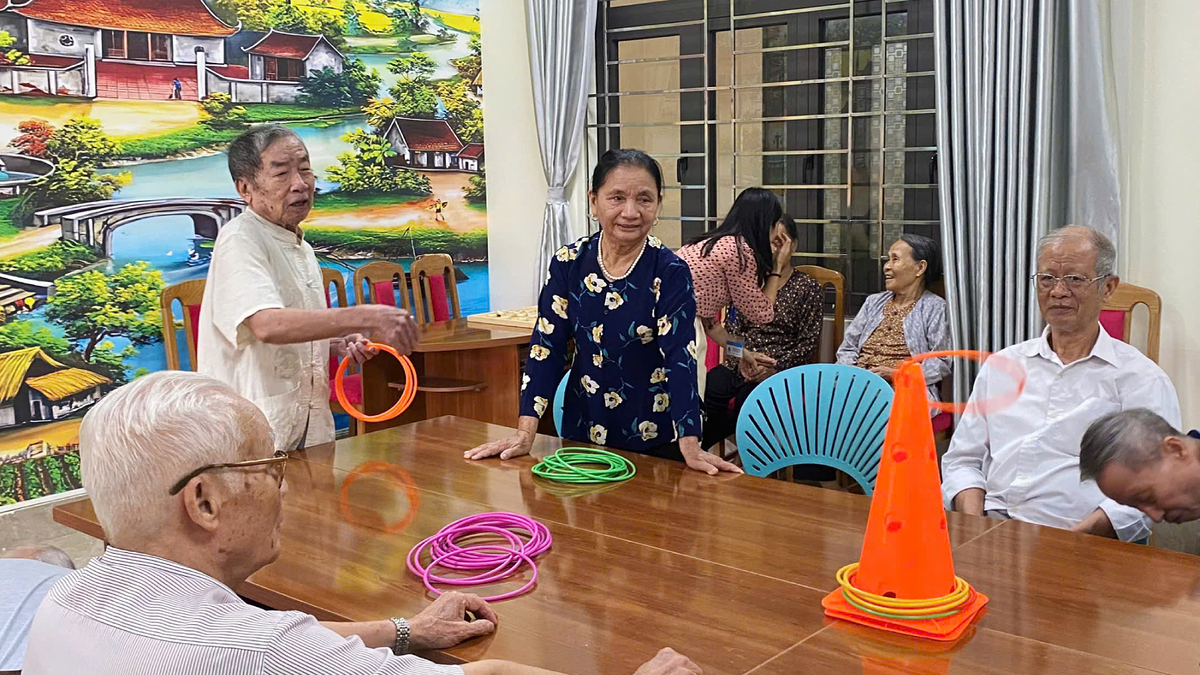 Viện dưỡng lão bán trú công lập ở Hà Nội 'cháy chỗ'